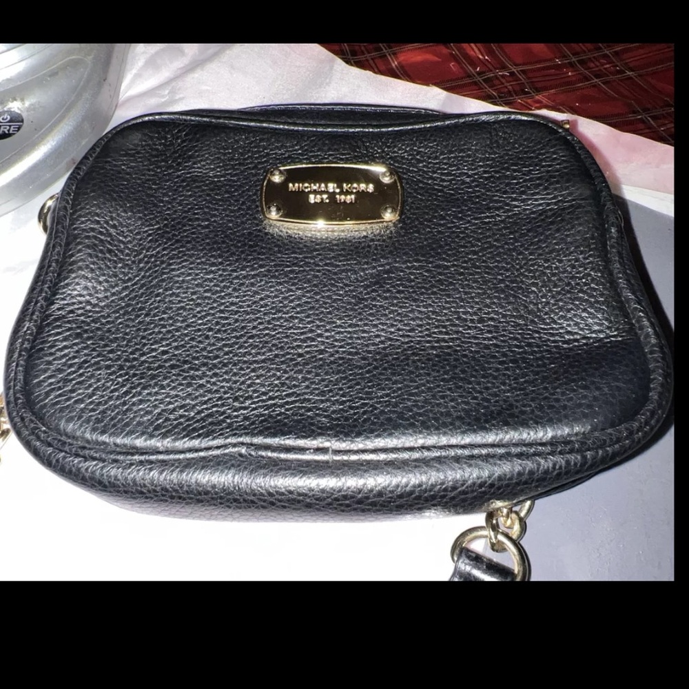 Michael Kors Crossbody Bag ￼- Pebbled Black Leather
